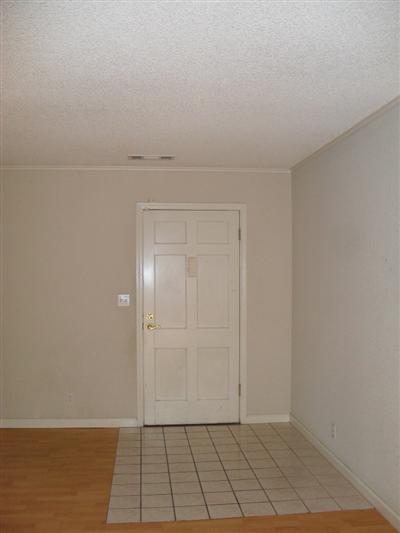 1328 Del Mar Ave, Modesto, CA 95350 photo 2