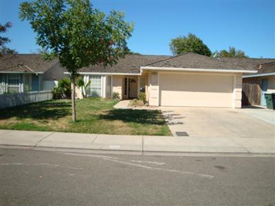 1925 Bailey Dr, Modesto, CA 95355 photo 1