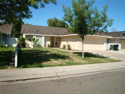 1925 Bailey Dr, Modesto, CA 95355 photo 3
