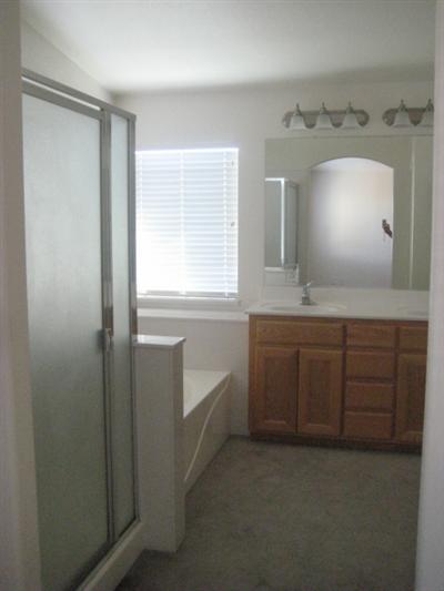4104 Discovery Ct, Modesto, CA 95356 photo 4