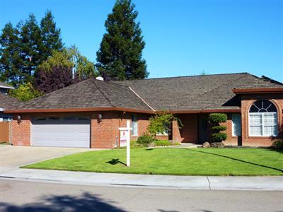 2417 Summerset Ct, Lodi, CA 95242 photo 1
