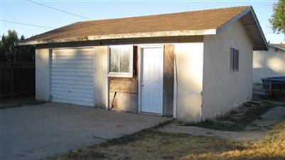 504 E St, Waterford, CA 95386 photo 5