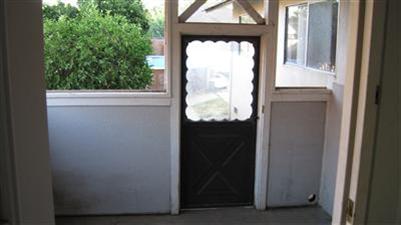 504 E St, Waterford, CA 95386 photo 4