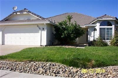 215 E J St, Lathrop, CA 95330 photo 1