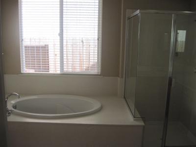 2813 Espana Ln, Modesto, CA 95355 photo 9