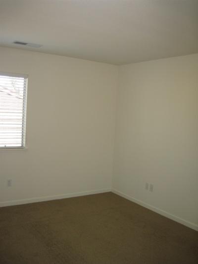 1123 Bullfinch Dr, Patterson, CA 95363 photo 8