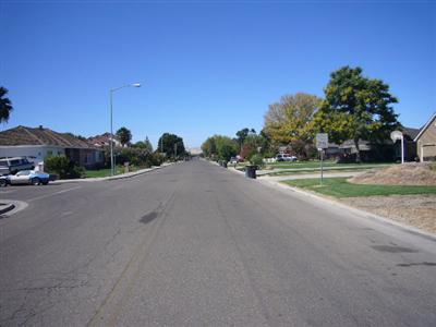 565 Meredith Ave, Gustine, CA 95322 photo 2