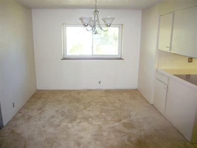 565 Meredith Ave, Gustine, CA 95322 photo 4
