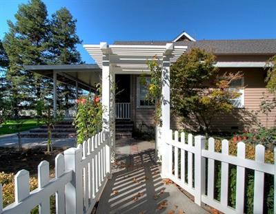 3231 E Hawkeye Ave, Turlock, CA 95380 photo 2