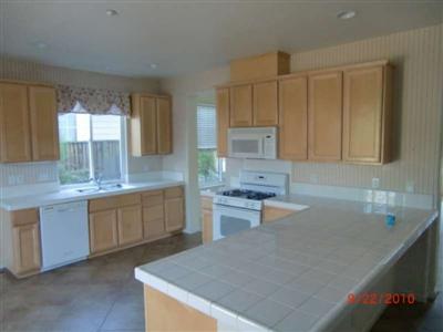 708 Ivy Loop, Winters, CA 95694 photo 4