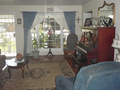 925 Loletta Ave, Modesto, CA 95351 photo 2
