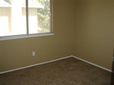 1226 Mohr Cir, Manteca, CA 95337 photo 2