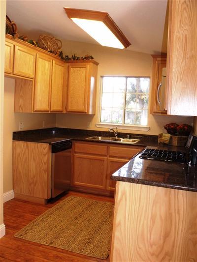 614 4th St, Winters, CA 95694 photo 2
