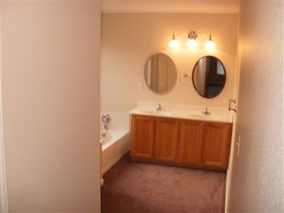 1014 Sparrow Hawk Ln, Patterson, CA 95363 photo 8