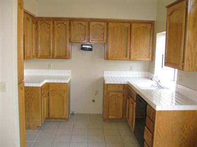 541 Renaissance Dr, Tracy, CA 95376 photo 3