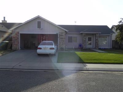8405 Wilson St, Patterson, CA 95363 photo 2