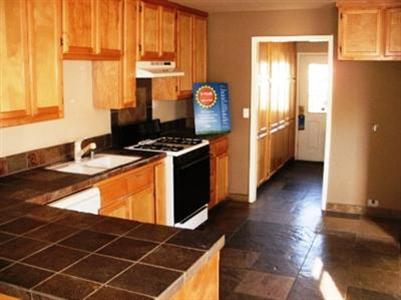 1622 Spokane St, Modesto, CA 95358 photo 4