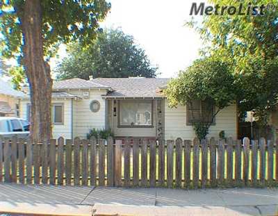 427 Pine St, Modesto, CA 95351 photo 1