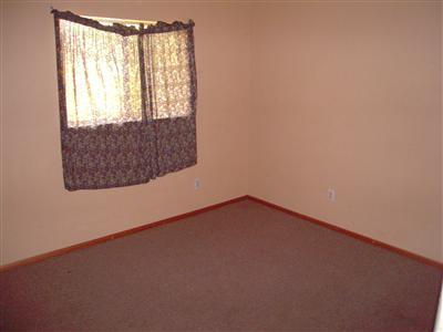 5755 71st St, Sacramento, CA 95824 photo 4