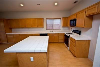 7030 St Lakes Ct, Riverbank, CA 95367 photo 3
