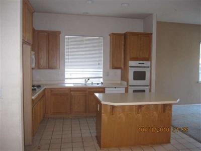 5701 Great Valley Dr, Antelope, CA 95843 photo 2