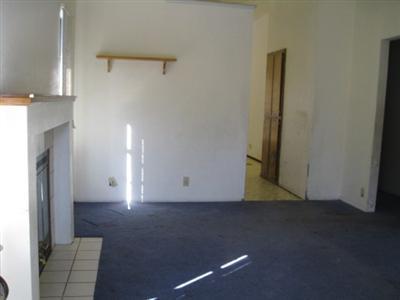 55 Hawthorne Dr, Tracy, CA 95376 photo 2