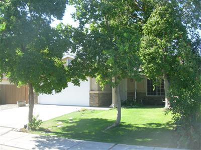 911 Robert Ave, Ripon, CA 95366 photo 3