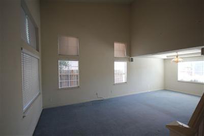 800 Sugar Pine Dr, Lathrop, CA 95330 photo 2