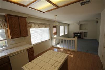 800 Sugar Pine Dr, Lathrop, CA 95330 photo 5