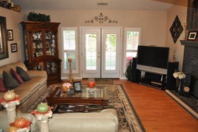 929 Corral Pl, Galt, CA 95632 photo 3
