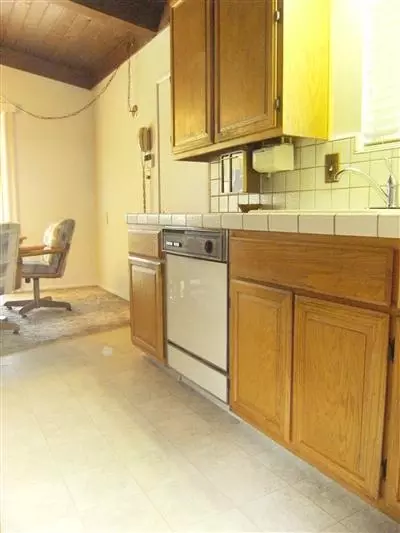 4920 Melvin Dr, Carmichael, CA 95608 photo 4