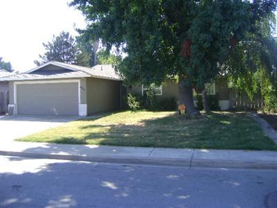 680 E Zeering Rd, Turlock, CA 95382 photo 1