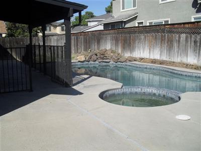 2725 Riverbend Dr, Modesto, CA 95351 photo 9