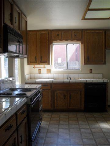 2725 Riverbend Dr, Modesto, CA 95351 photo 3