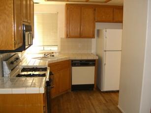 190 Cedar Mountain Dr, Tracy, CA 95376 photo 2
