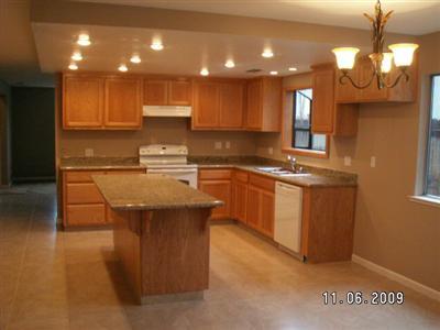 603 Madsen Dr, Ripon, CA 95366 photo 2