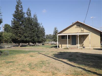 11530 Griffith Rd, Turlock, CA 95380 photo 2