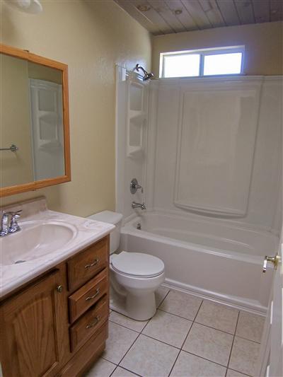 118 W 22nd St, Tracy, CA 95376 photo 5
