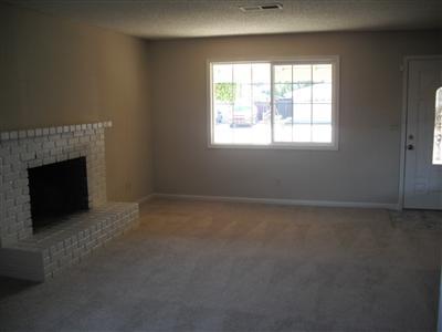 1429 Locust Dr, Tracy, CA 95376 photo 4