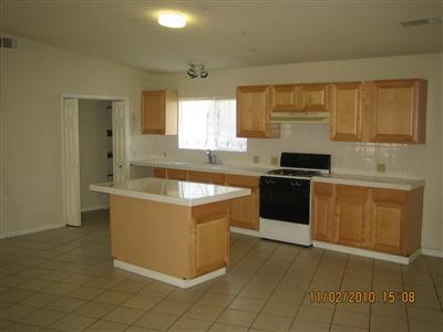 4926 Robertson Ave, Carmichael, CA 95608 photo 4