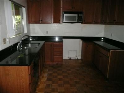 142 Price Ct, Tracy, CA 95376 photo 2