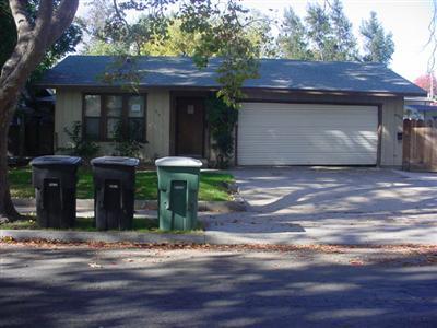 319 Bodem St, Modesto, CA 95350 photo 1