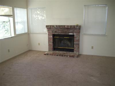 889 Bateman Way, Galt, CA 95632 photo 3