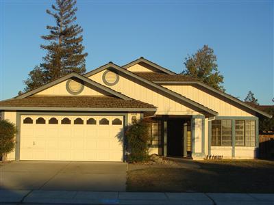 1028 Winters Dr, Manteca, CA 95337 photo 1