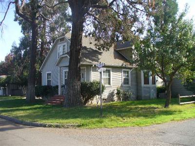 488 Park St, Turlock, CA 95380 photo 1