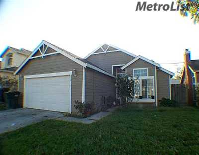712 Fall River Dr, Modesto, CA 95351 photo 1