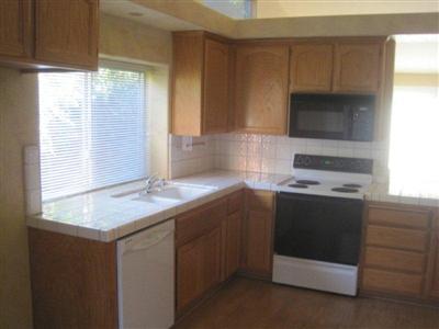 1132 Gorham Ave, Modesto, CA 95350 photo 2
