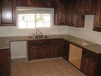 876 Jade Pl, Manteca, CA 95336 photo 4