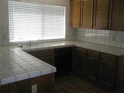 708 Kinshire Way, Patterson, CA 95363 photo 4