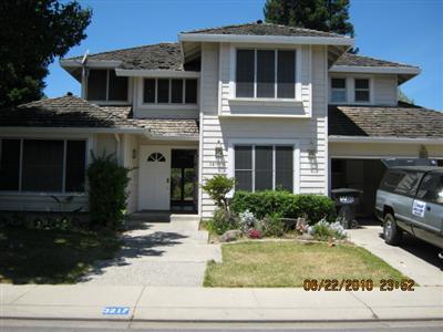3217 Lakeshore Ct, Modesto, CA 95355 photo 2